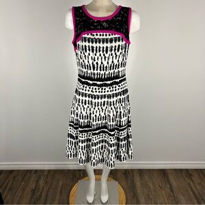 Ivanka Trump 6 Pink White Black Floral Print Sleeveless Sheath Dress